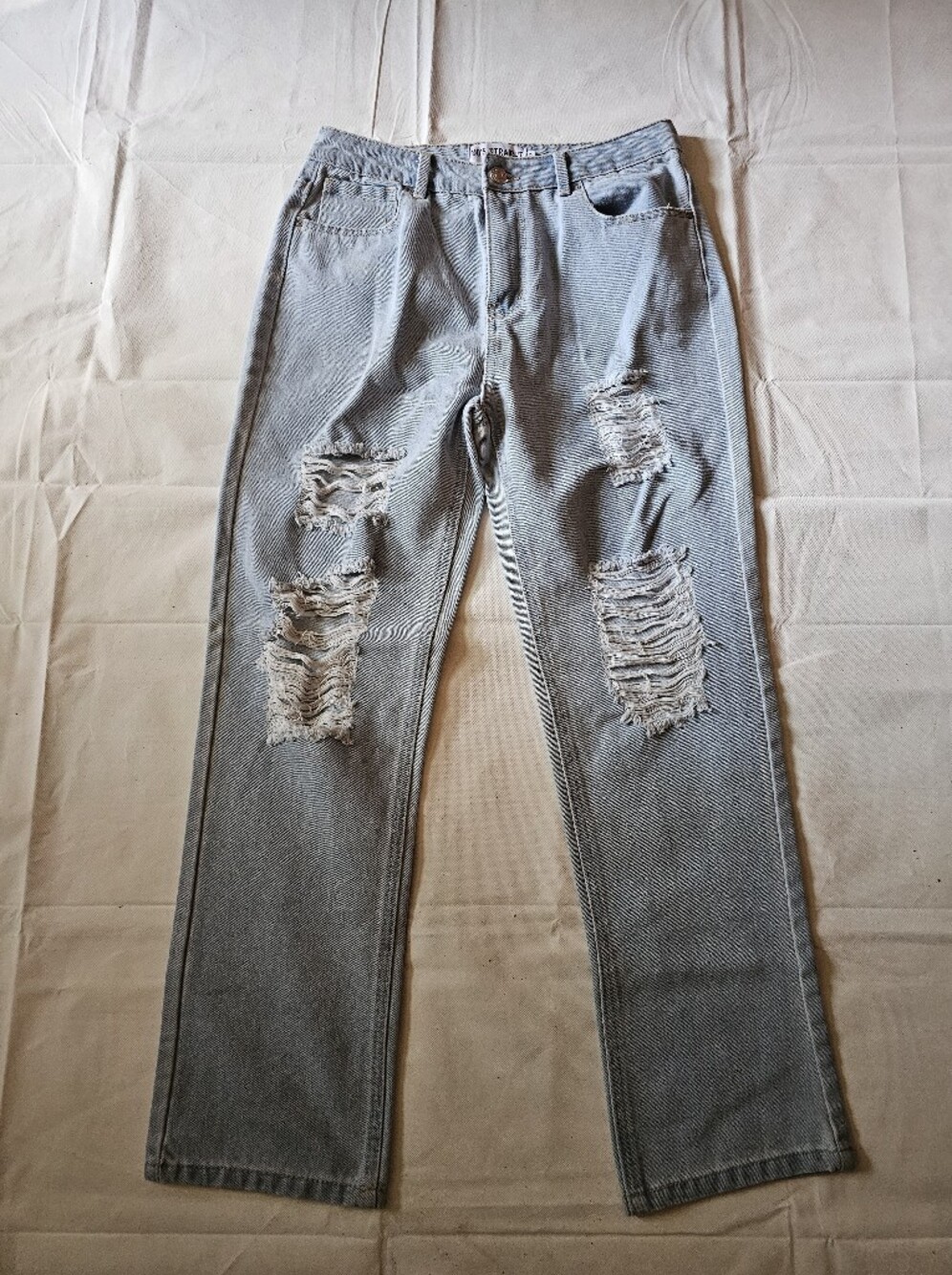 refuge Light Gray Distressed Skinny Jeans